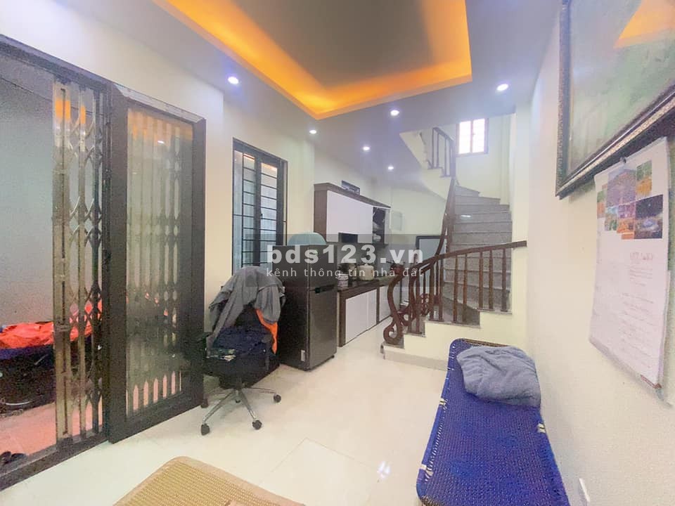 Bán nhà La Dương Hà Đông DT 32m2