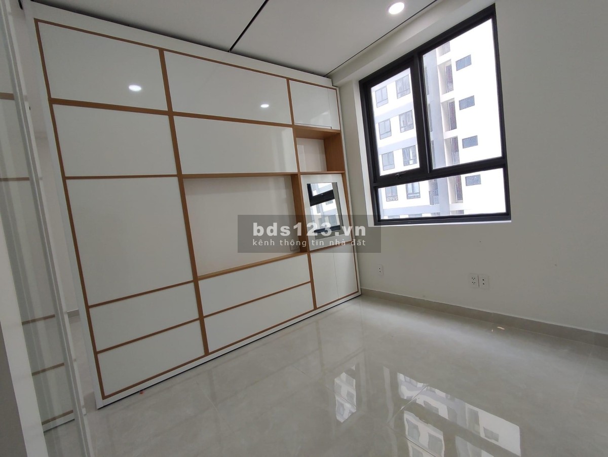 Chính chủ bán căn hộ lỗ 100trieu căn hộ SAIGON INTELA Dt 50m2 thiết kế 2pn 2 wc