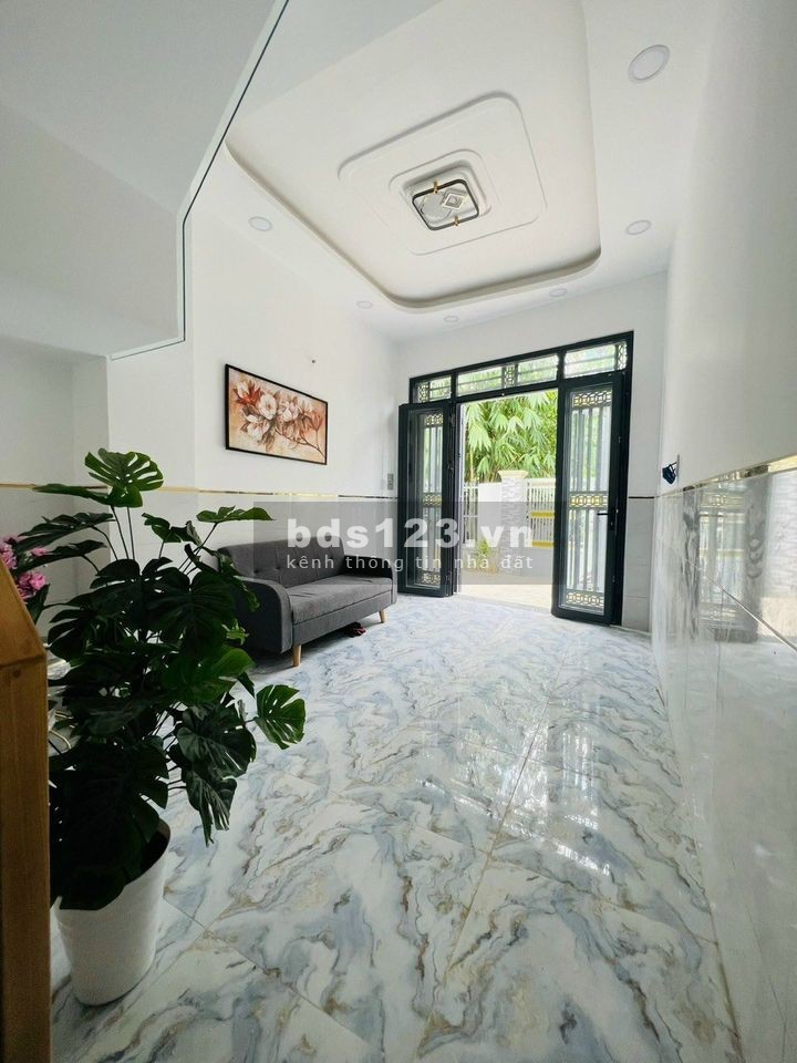 Bán căn nhà - Hẻm 83 Huỳnh Mẫn Đạt, P, Quận 5 - Giá 1tỷ 350