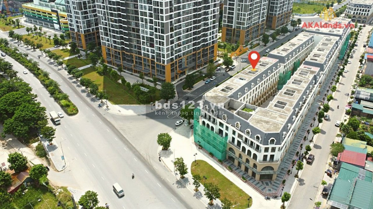 Bán gấp 308m2 Shophouse HĐ09 đối diện sảnh 16 toà chung cư cao cấp Vin Gia Lâm 15.5 tỷ (0985941715)