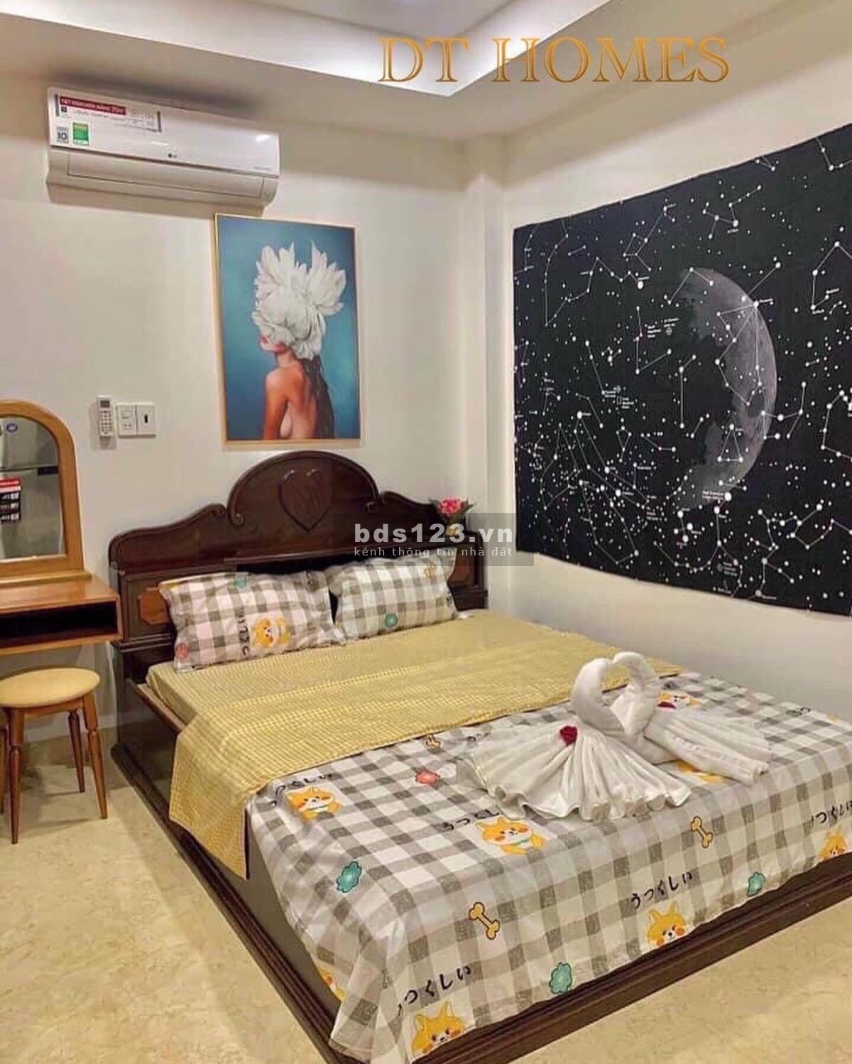 Phòng full nội thất , có sẵn vào ở ngay .