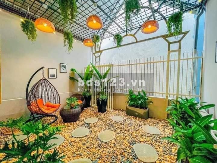 Nhà đẹp mặt phố Dương Đình Nghệ Cầu Giấy trường học tiện ích bãi xe, 55m2x4T, MT 6m, 6.5tỷ