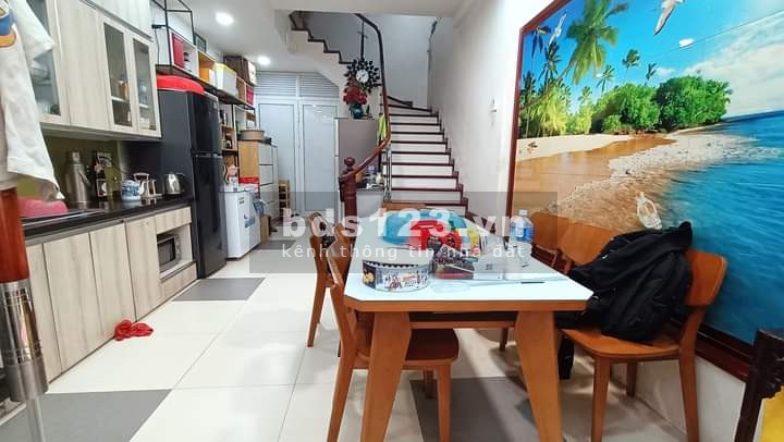 Bán nhà đẹp 5 tầng, vỉa hè ô tô tránh - kinh doanh sầm uất ngày đêm - tiện ích xung quanh ngập tràn