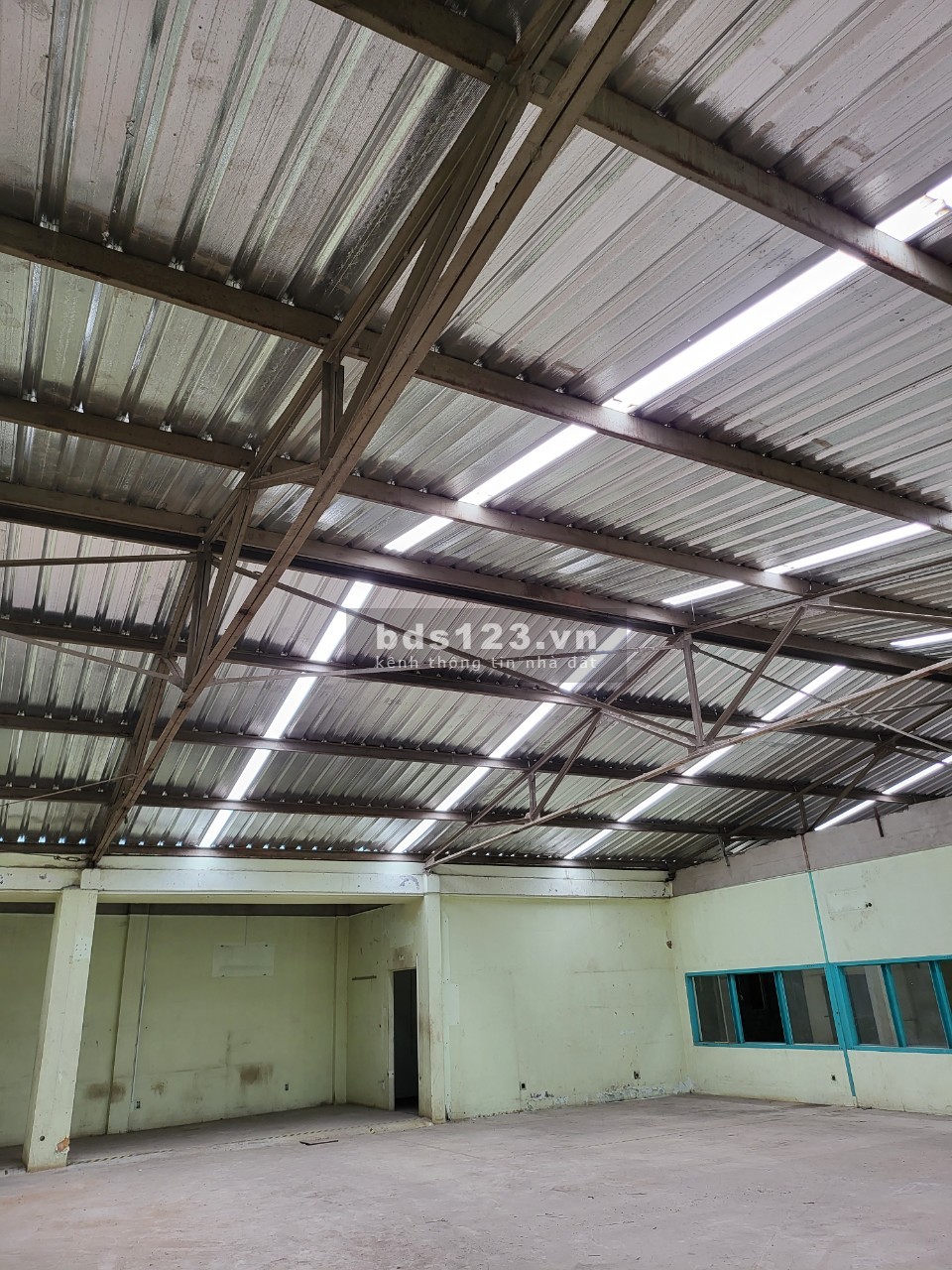 Cần cho thuê 1000m2 nhà xưởng ngay đường Kha Vạn Cân Thủ Đức giá rẻ
