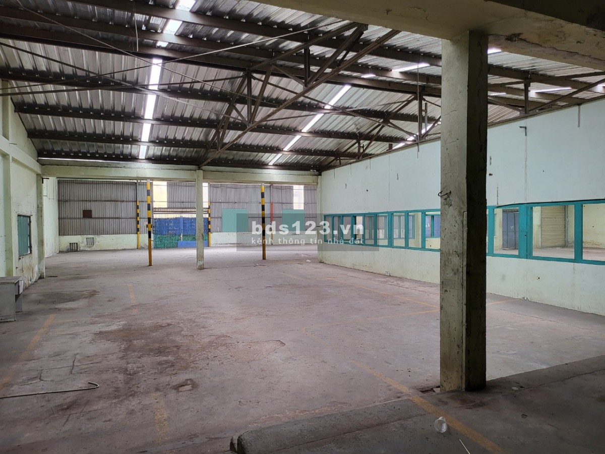Cần cho thuê 1000m2 nhà xưởng ngay đường Kha Vạn Cân Thủ Đức giá rẻ