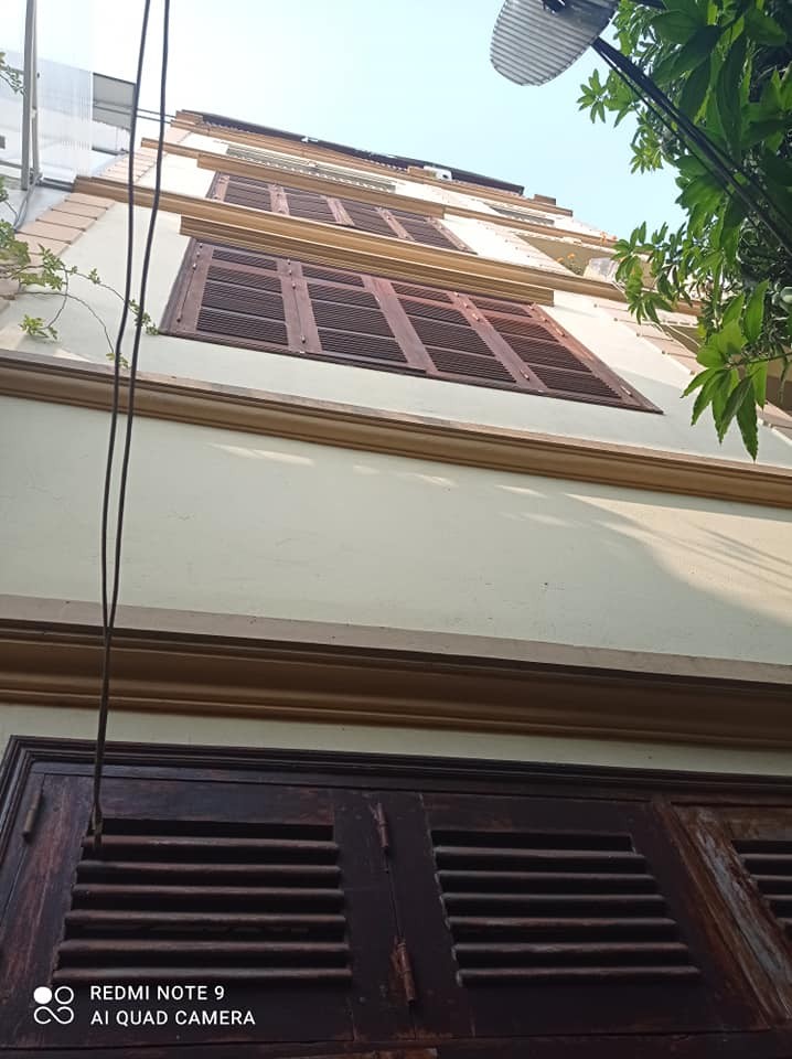 Bán nhà phố Nguyễn Khánh Toàn, trước nhà oto tránh ngõ thông 55m2 8 tỷ