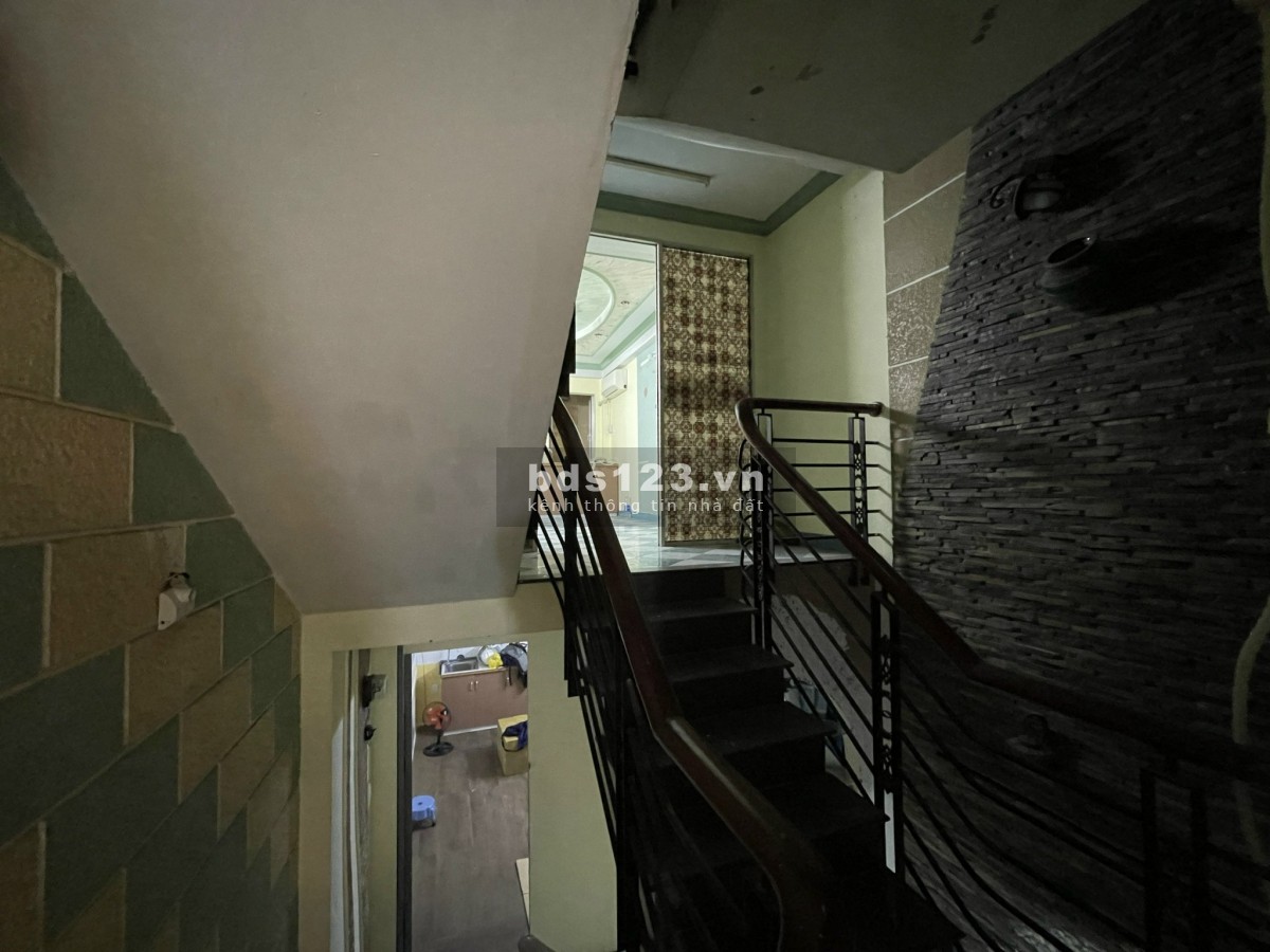 Chính chủ bán nhà nguyên căn 8 phòng ngủ hẻm xe hơi Lê Văn Sỹ, Q3, 1T3L. Giá 13tỷ8