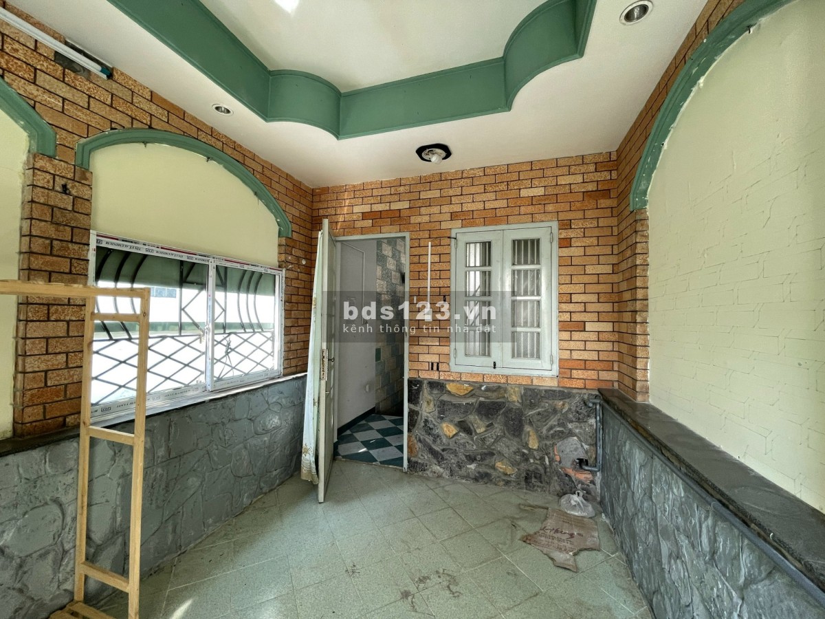 Chính chủ bán nhà nguyên căn 8 phòng ngủ hẻm xe hơi Lê Văn Sỹ, Q3, 1T3L. Giá 13tỷ8