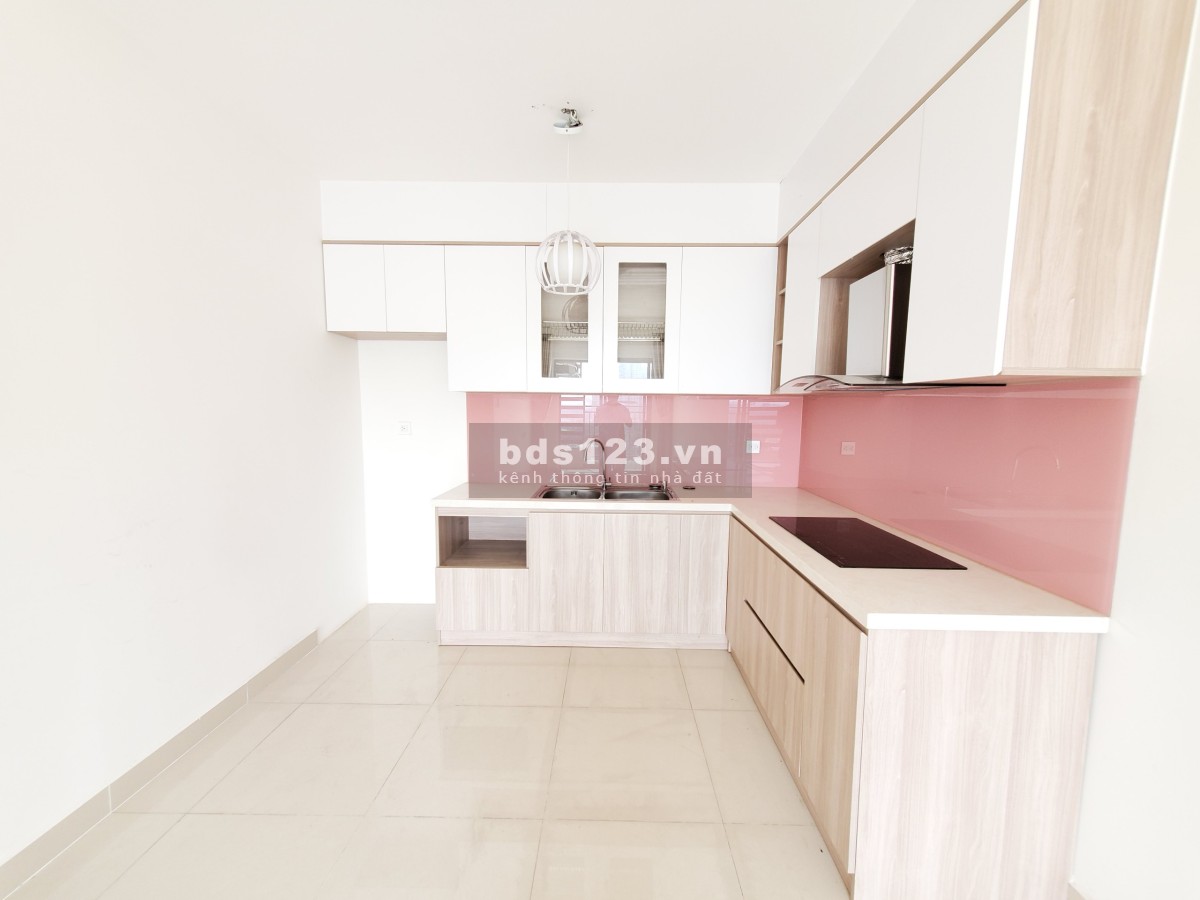 Cho thuê căn hộ 2PN 2WC Nội thất cơ bản - căn hộ The Sun Avenue Quận 2
