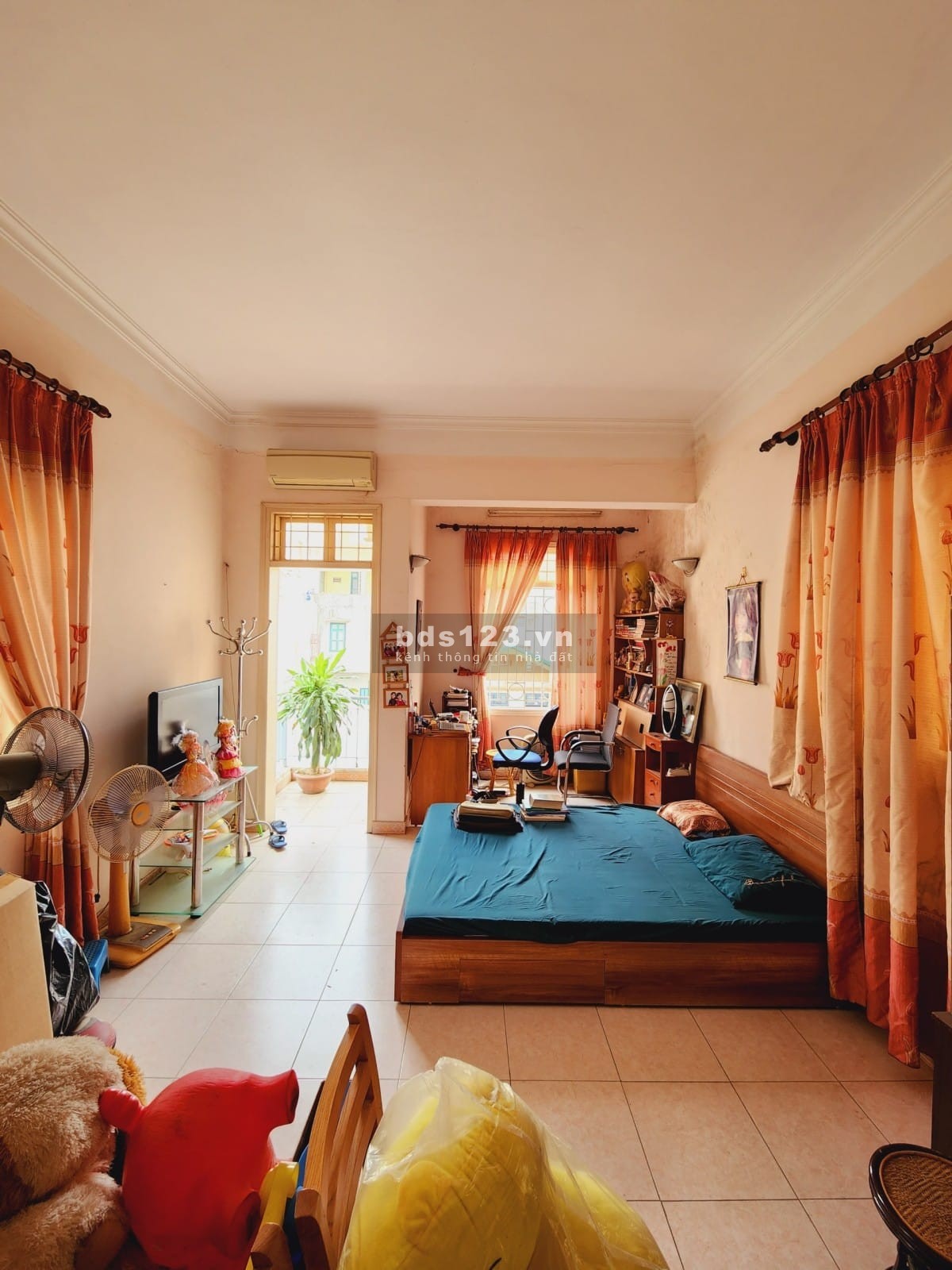 Chính chủ lên chung cư ở cần bán nhà ngõ 78 Ngọc Thụy, giá 8.5 tỷ để lại toàn bộ đồ gỗ xịn trong nhà