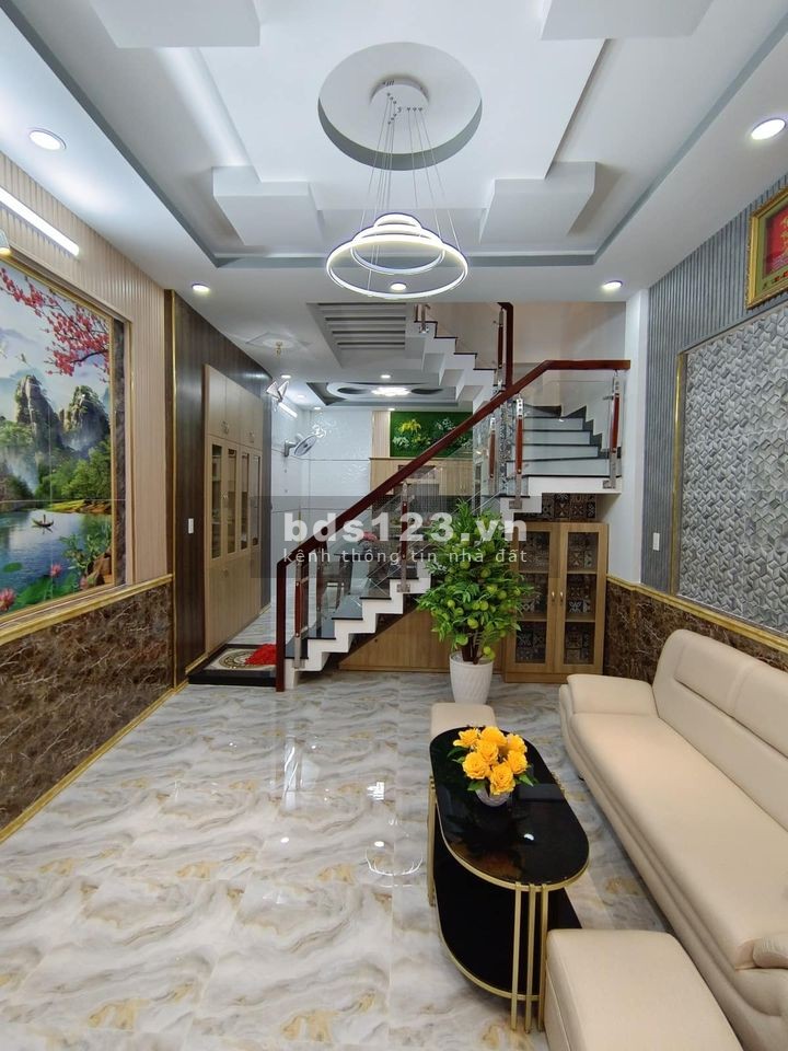 Bán nhà 7 tỷ, Bình Thạnh, nhà đẹp, 3 lầu, hẻm 6m, tặng nội thất 200 Triệu