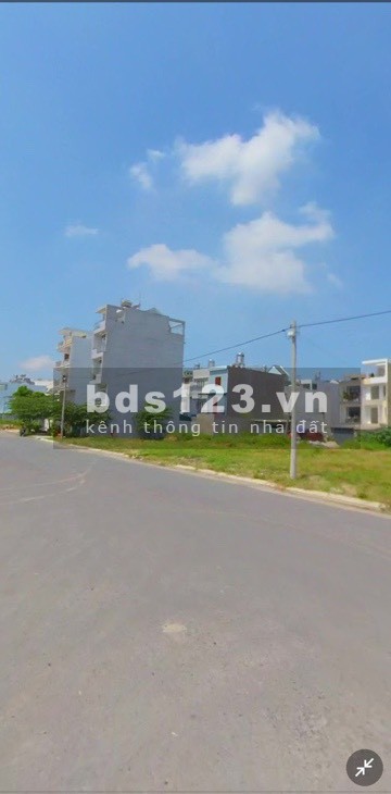 cần bán gấp lô đất 140m2 (7x20) có SHR công chứng liền, nằm sau lưng chợ An Sương q12