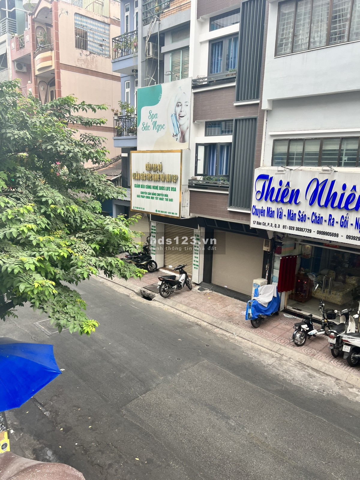Cho thuê mặt bằng lầu 1 & lầu 3 mặt tiền 18 Bàn Cờ Q3 tiện KD online