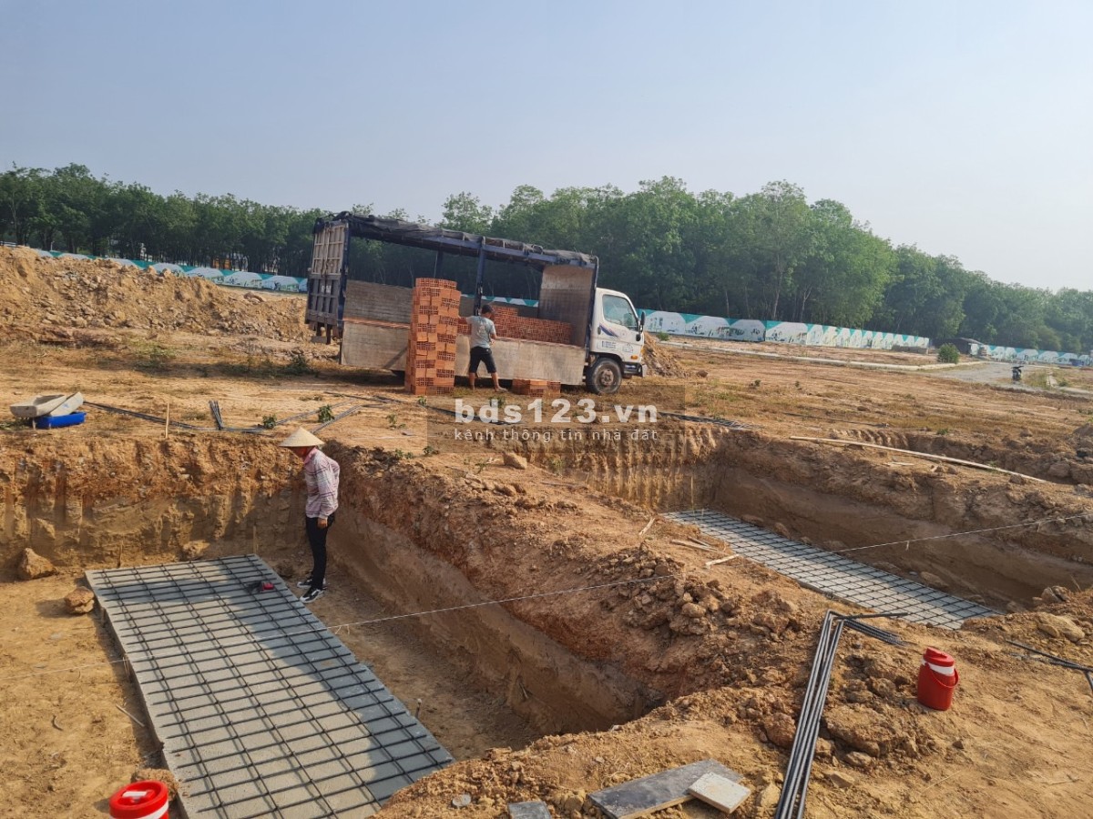 Bán nhà giá rẻ chỉ 580tr/ nền 65m2