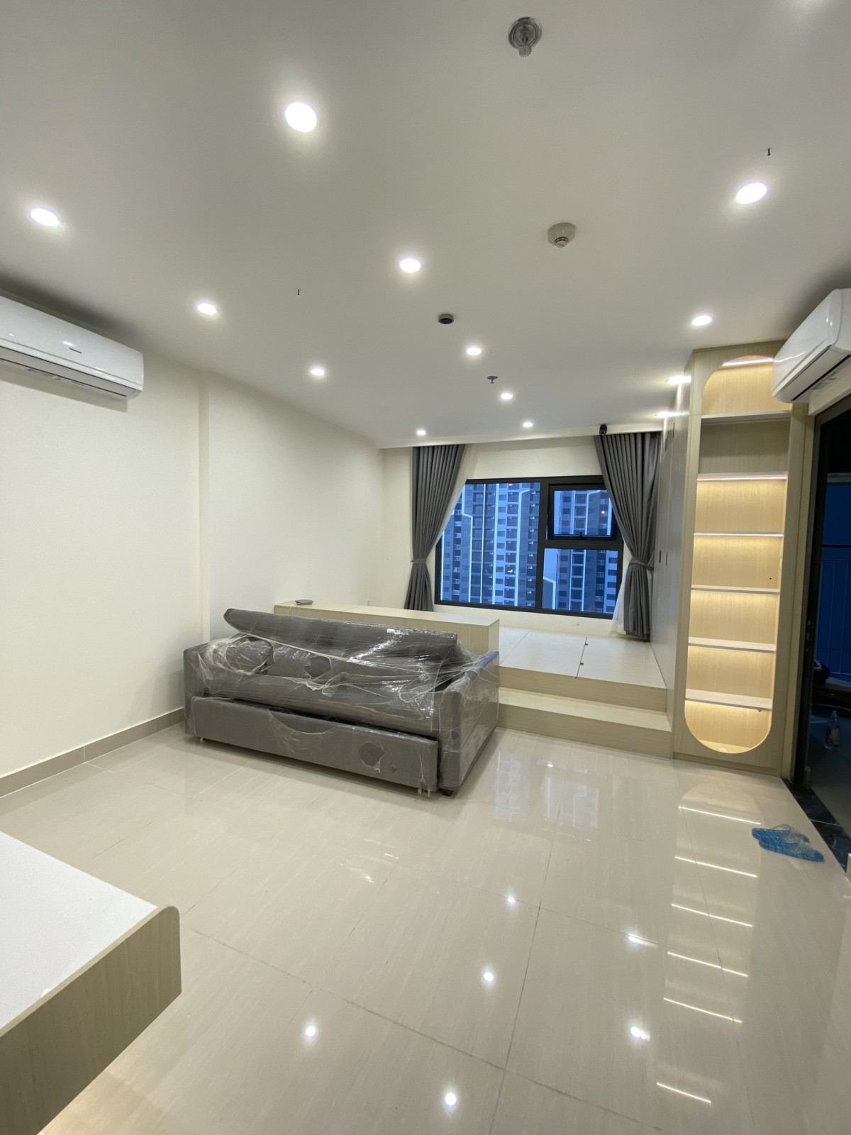 Cho thuê studio full đồ mới tinh tại Vinhomes Smart City