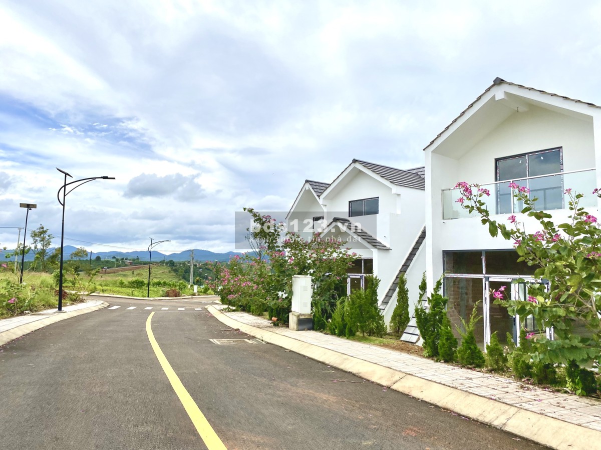 Cần bán đất full thổ cư gần trung tâm TP Bảo Lộc. Mặt tiền đường Lý Thái Tổ