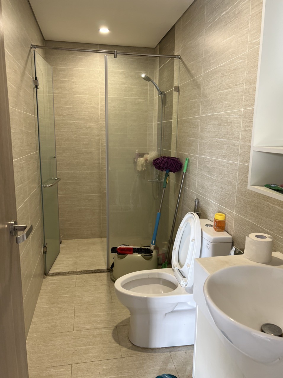 Cho thuê 3PN, 2WC full đồ, dt 75m2 Vinhomes Smart City