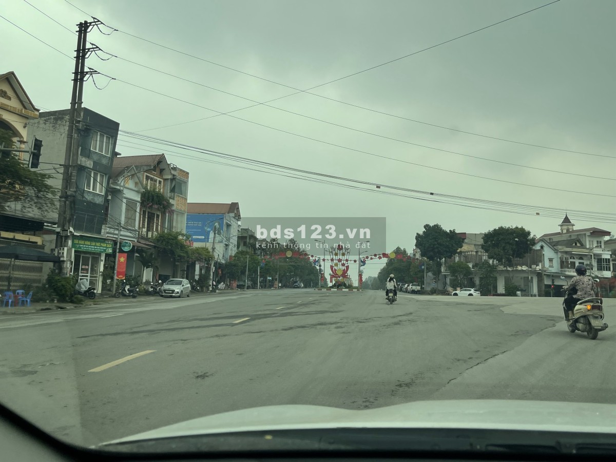 Chính chủ cần bán 3 lô đất nền trung tâm TT Yên Bình.