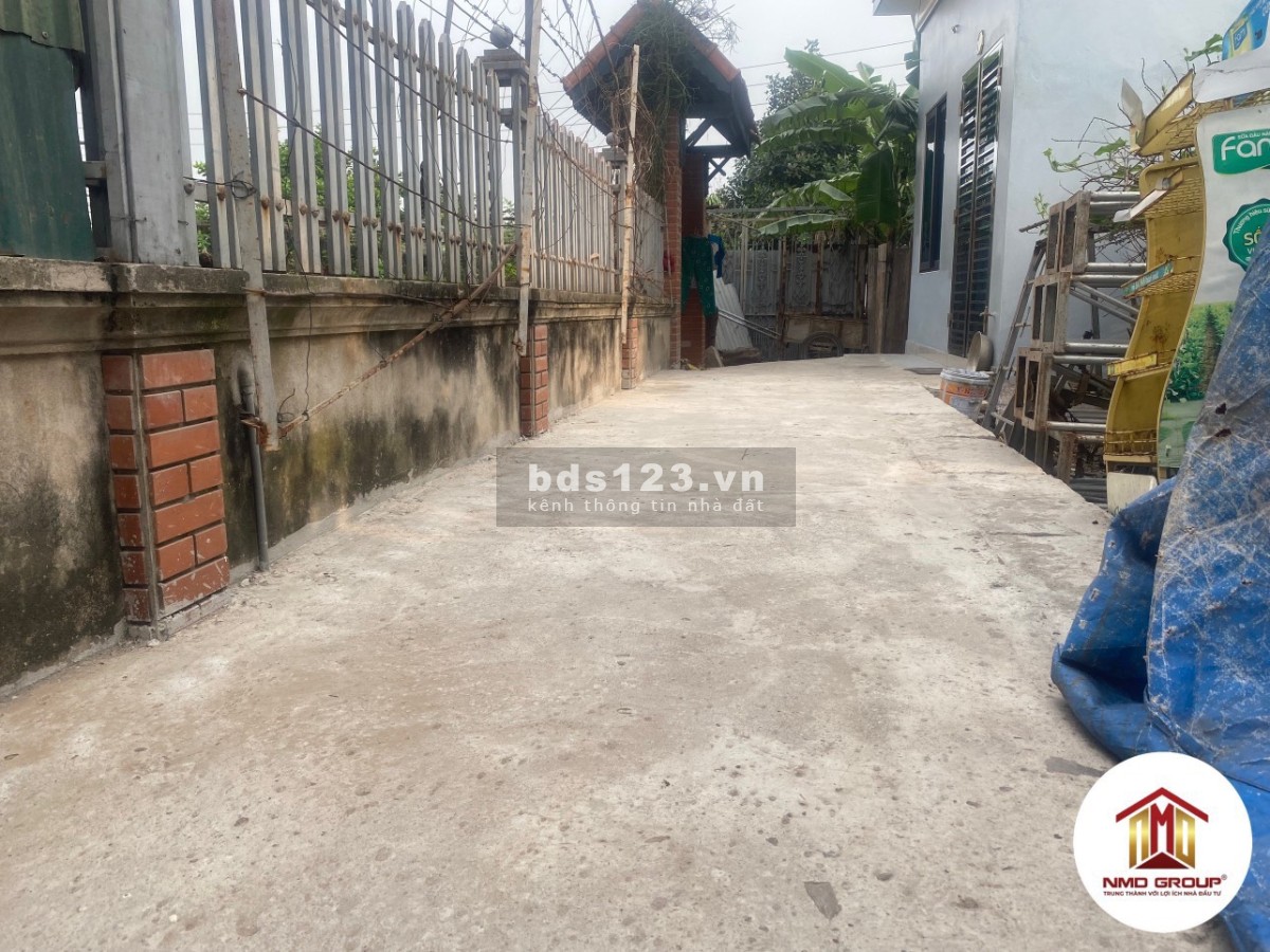 Bán đất 50m2 mt 4m xóm 1 Hải Bối Đông Anh nhỉnh 1 tỷ lh: 0886736116.