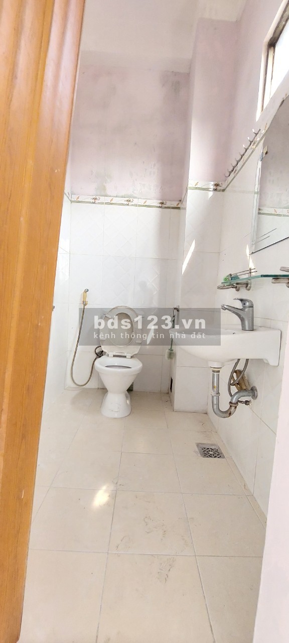 Cần cho thuê nhà 3 tầng đ 5m5 dt đất 115m2 có 6pn 3wc sầm uất sơn trà đẹp rẻ
