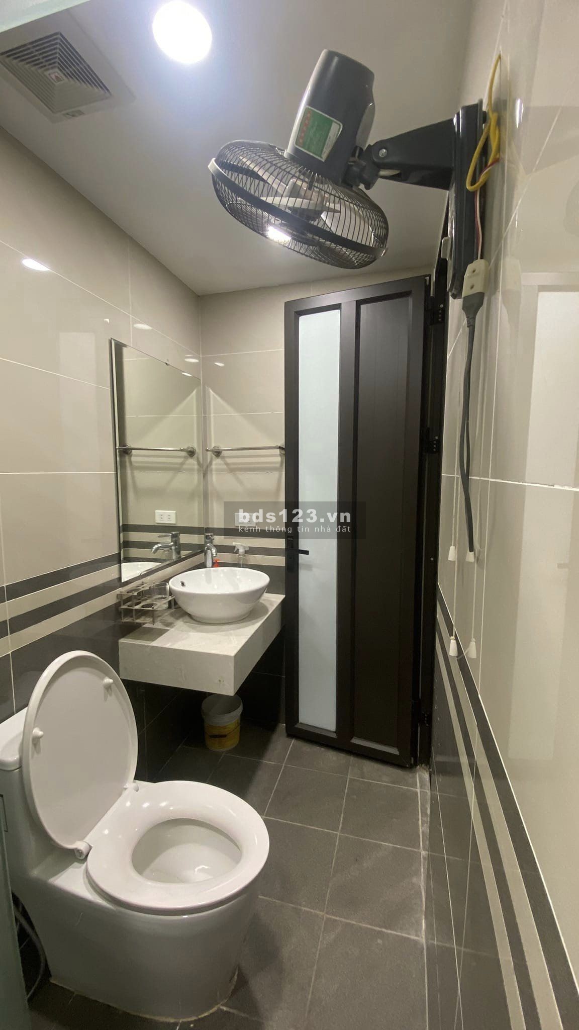 Bán nhà riêng phố Phan Đình Giót, Hà Đông - Ô tô đỗ cửa - DT 30M x 5 tầng. Gía chỉ 4,3 tỷ
