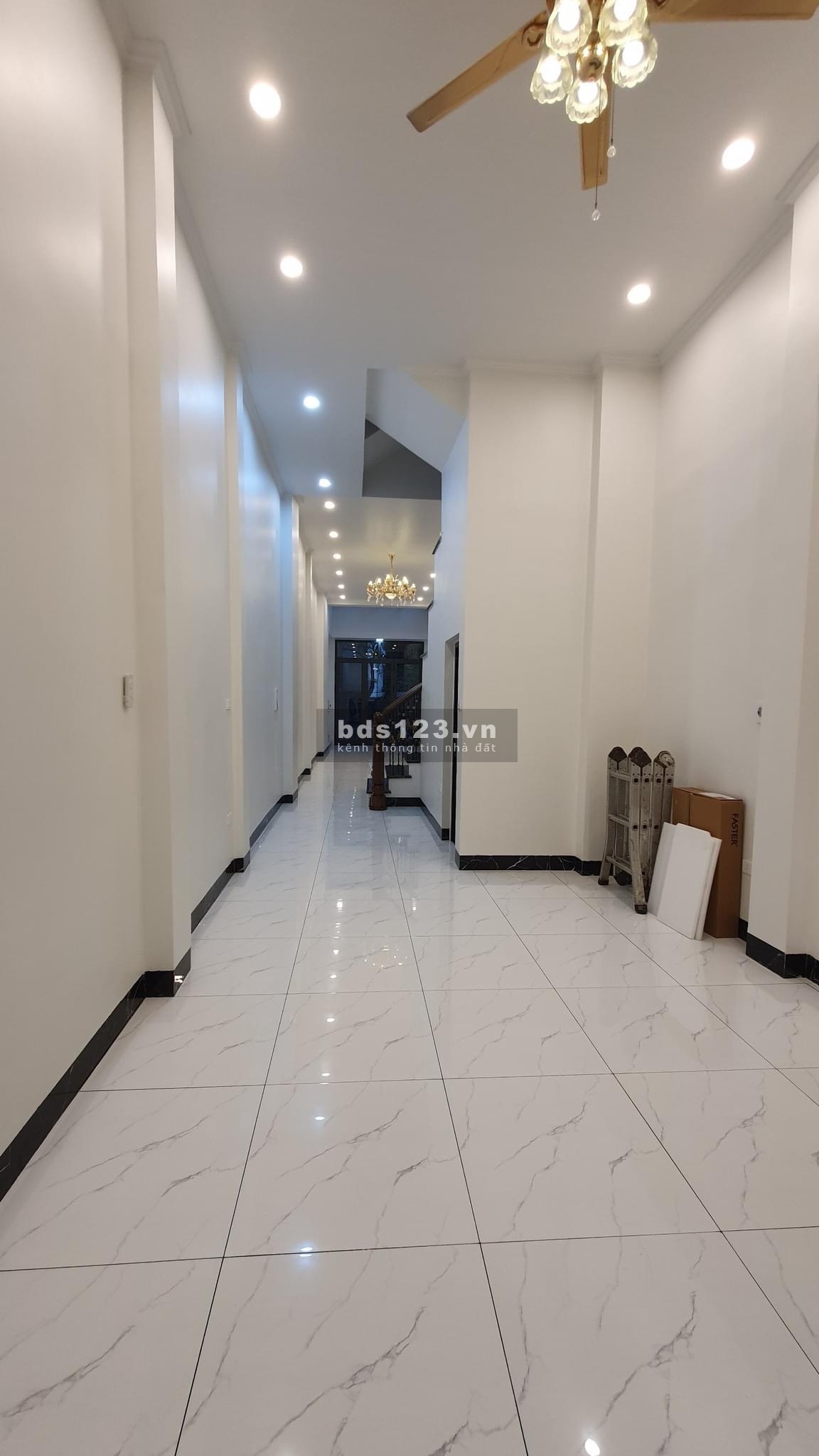 Bán nhà mới Khương Hạ - kinh doanh - ô tô tải đua - thang máy êm ru - 64m - 12tỷ