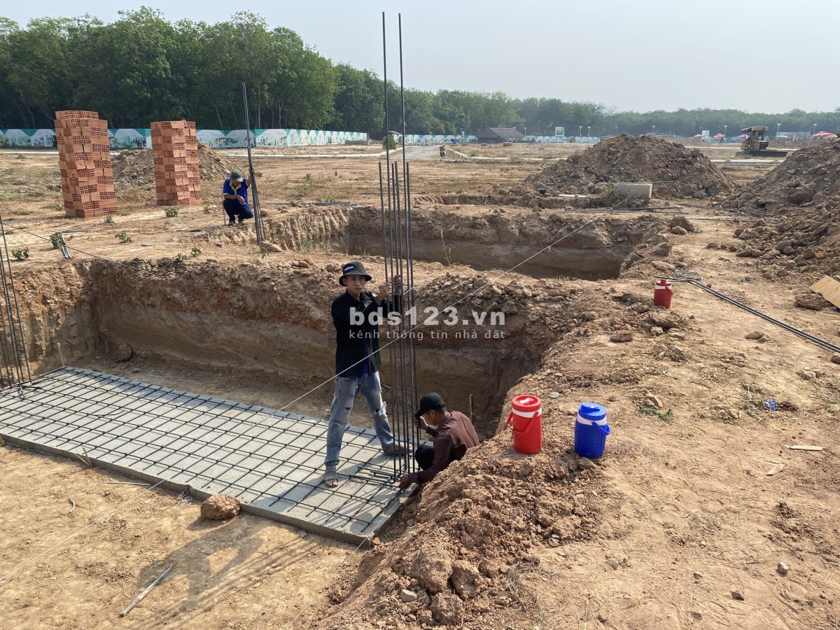 Đất nền Bến Cát trung tâm cụm kcn 65m2 giá 900 triệu sổ hồng từng nền quy hoạch 1/500