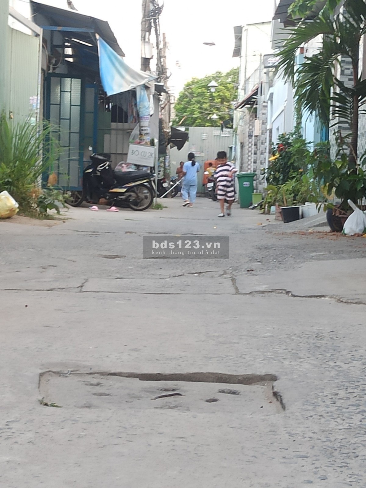 Bán nhà riêng HXH Hiệp Bình Chánh, Thủ Đức DT 80m2(5x16) xe hơi ngủ trong nhà giá chỉ nhỉnh 3 tỷ