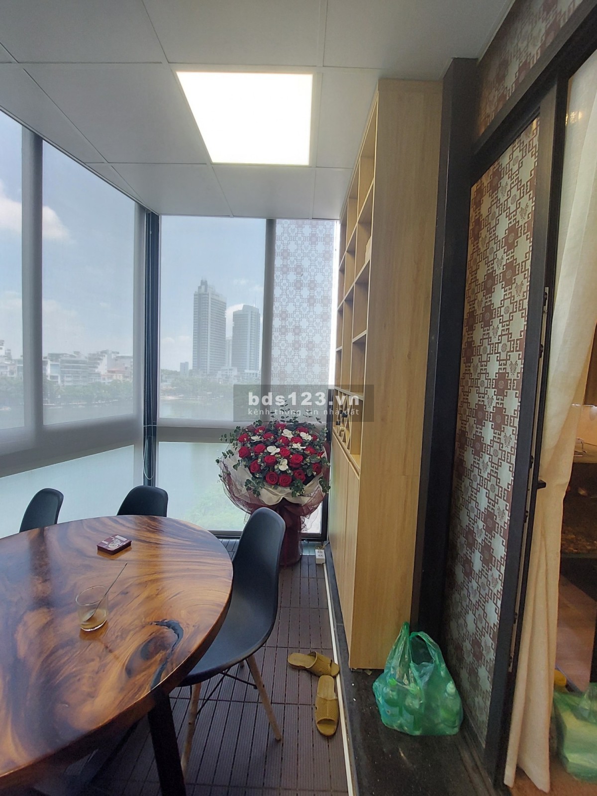 Bán nhà mặt phố cực đẹp, view hồ, mặt tiền siêu rộng, 10 tầng, thang máy, Thanh Niên, Ba Đình