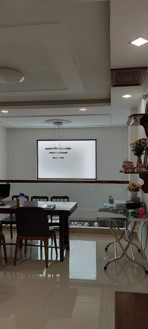Cần bán gấp Nguyễn Công Hoan, xe hơi ngủ trong nhà, 4 tầng, 6 phòng, 6 wc, ngang 5, dài 12, sổ hồng