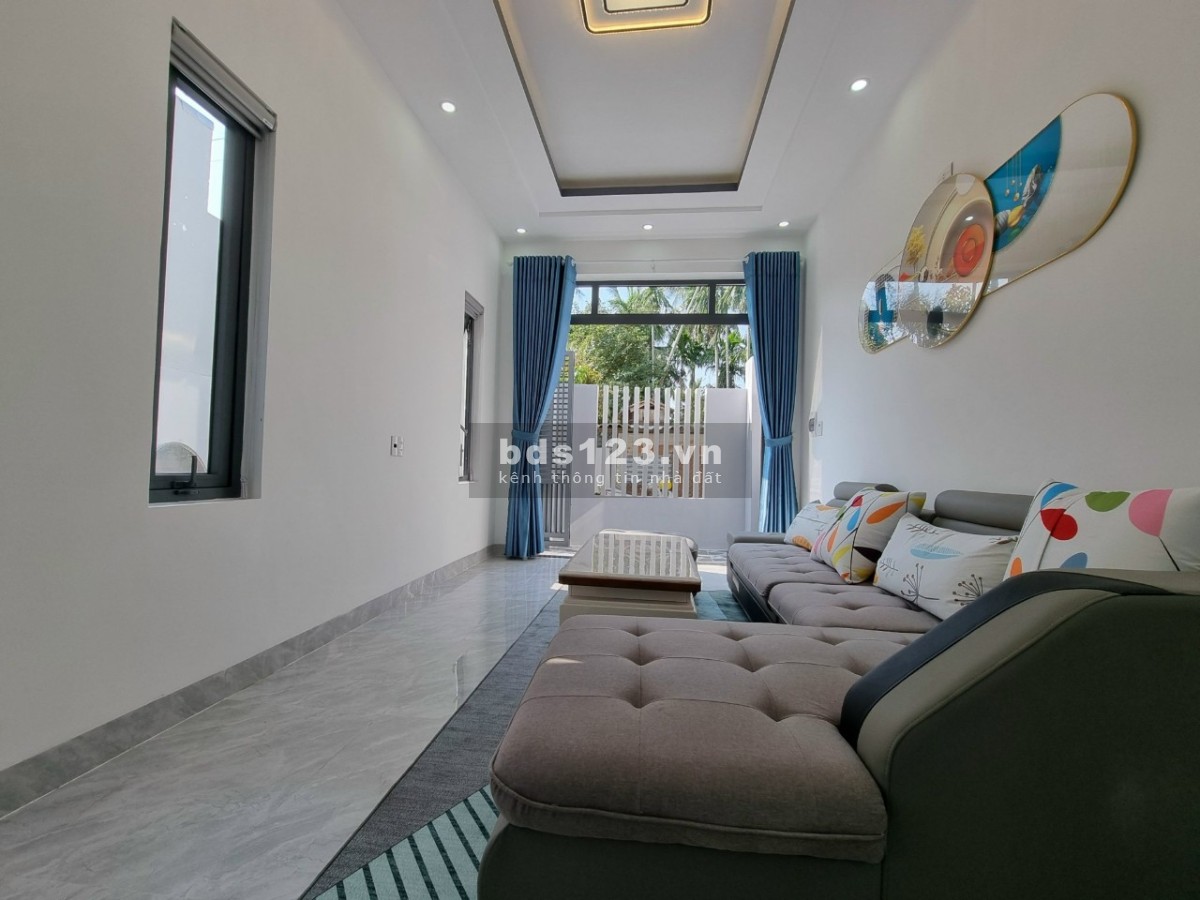 Bán nhà riêng mới đẹp, tặng full nội thất TP. Quảng Ngãi