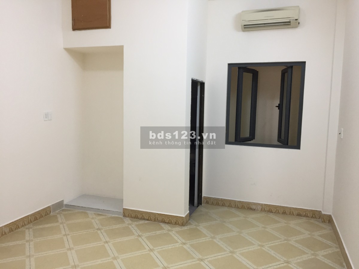 Cho thuê 02 phòng trọ khu ngã tư Hàng Xanh (phòng 4,5 triệu và phòng 4 triệu/tháng)