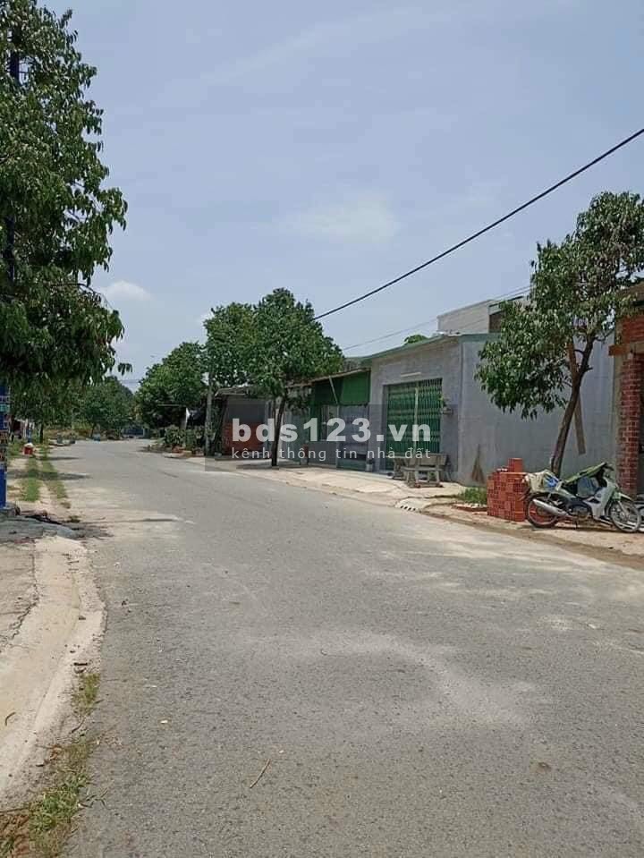 Gia đình có việc nên bán rẻ miếng đất ở Mỹ Phước 3 giá chỉ 1,4 tỷ đường nhựa gần Cao Tốc