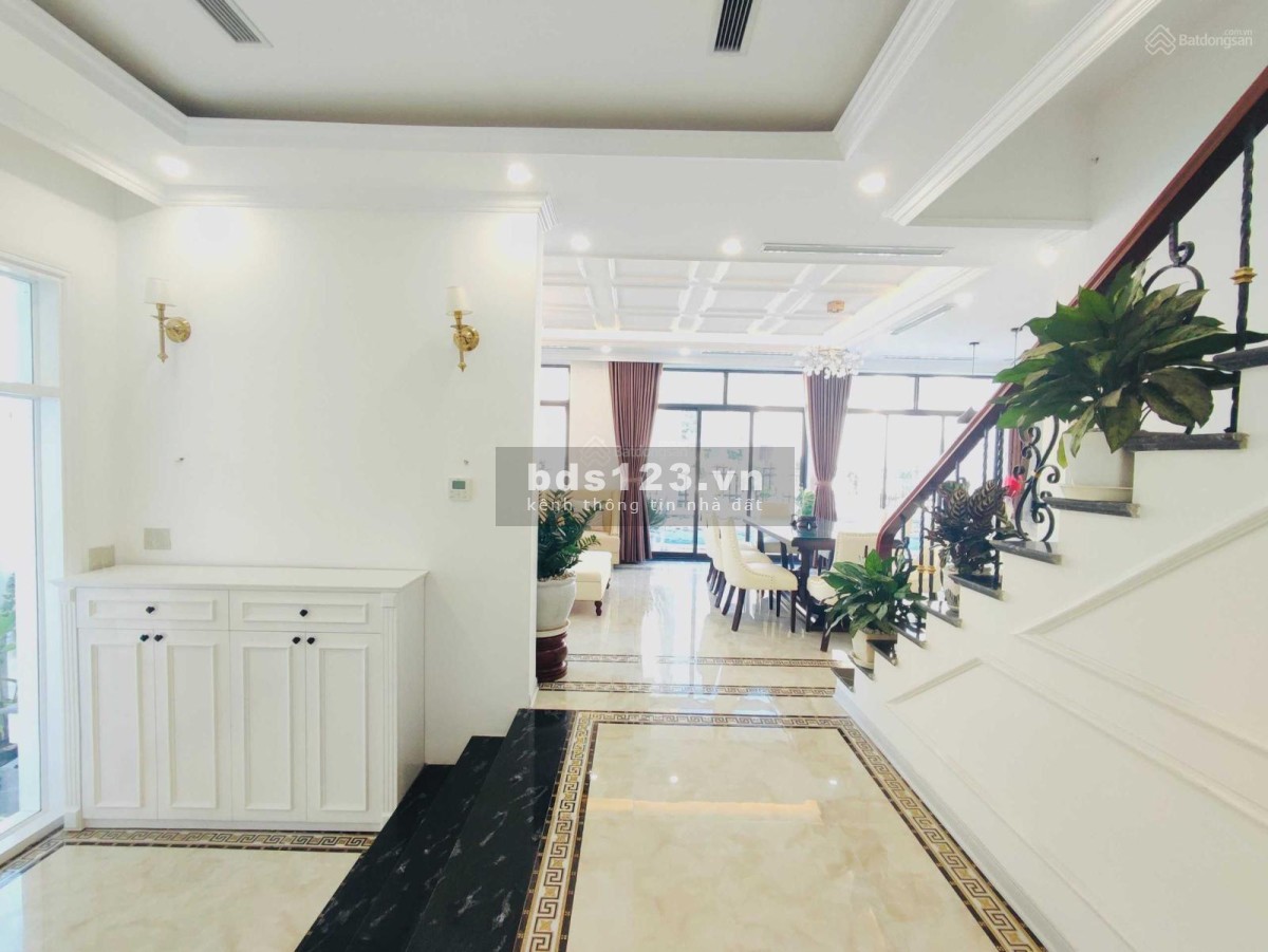 Chính chủ cần chuyển nhượng lại căn BT12 FLC view Vịnh Hạ Long, gần sân golf, liên hệ: 0399 903888