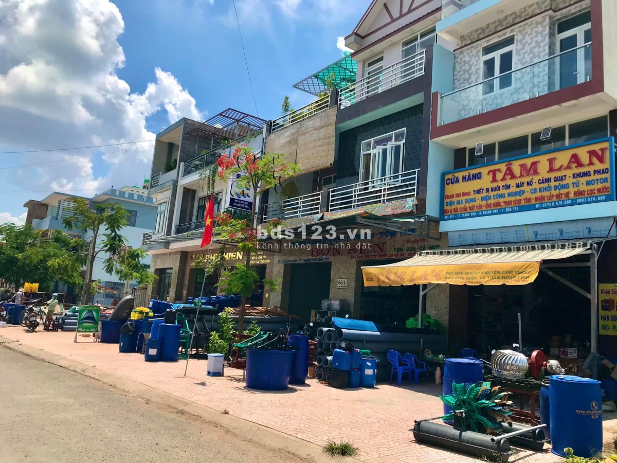 Chính chủ bán gấp lô đất nền thổ cư Thạnh Phú Bến Tre