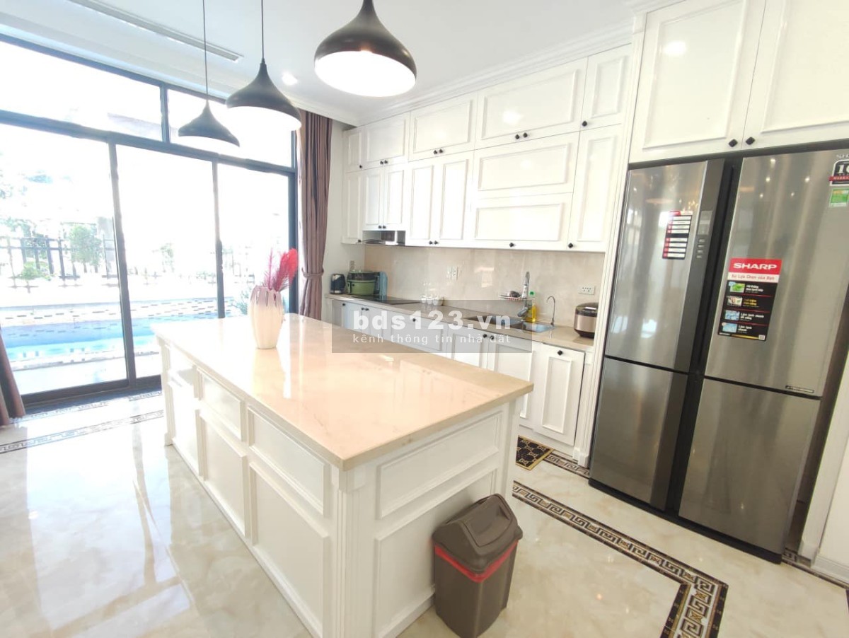 Cho thuê villas FLC Hạ Long 7 ngủ + 1 karaoke + có bể bơi riêng, nằm trong quần thể sân golf 18 lỗ