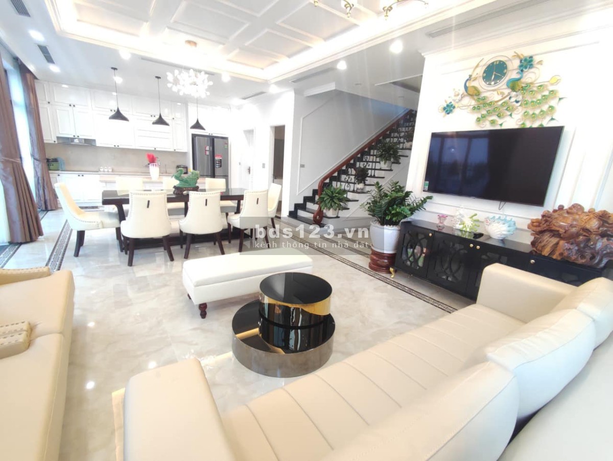 Chính chủ cần chuyển nhượng lại căn BT12 FLC view Vịnh Hạ Long, gần sân golf, liên hệ: 0399 903888