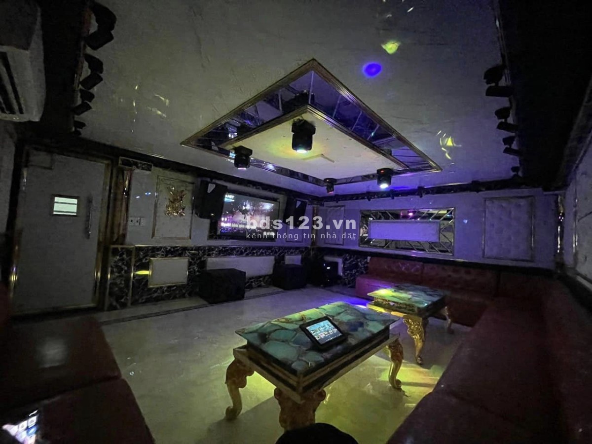 Chính chủ cần chuyển nhượng lại căn BT12 FLC view Vịnh Hạ Long, gần sân golf, liên hệ: 0399 903888