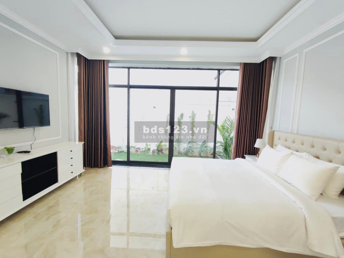 Chính chủ cần chuyển nhượng lại căn BT12 FLC view Vịnh Hạ Long, gần sân golf, liên hệ: 0399 903888