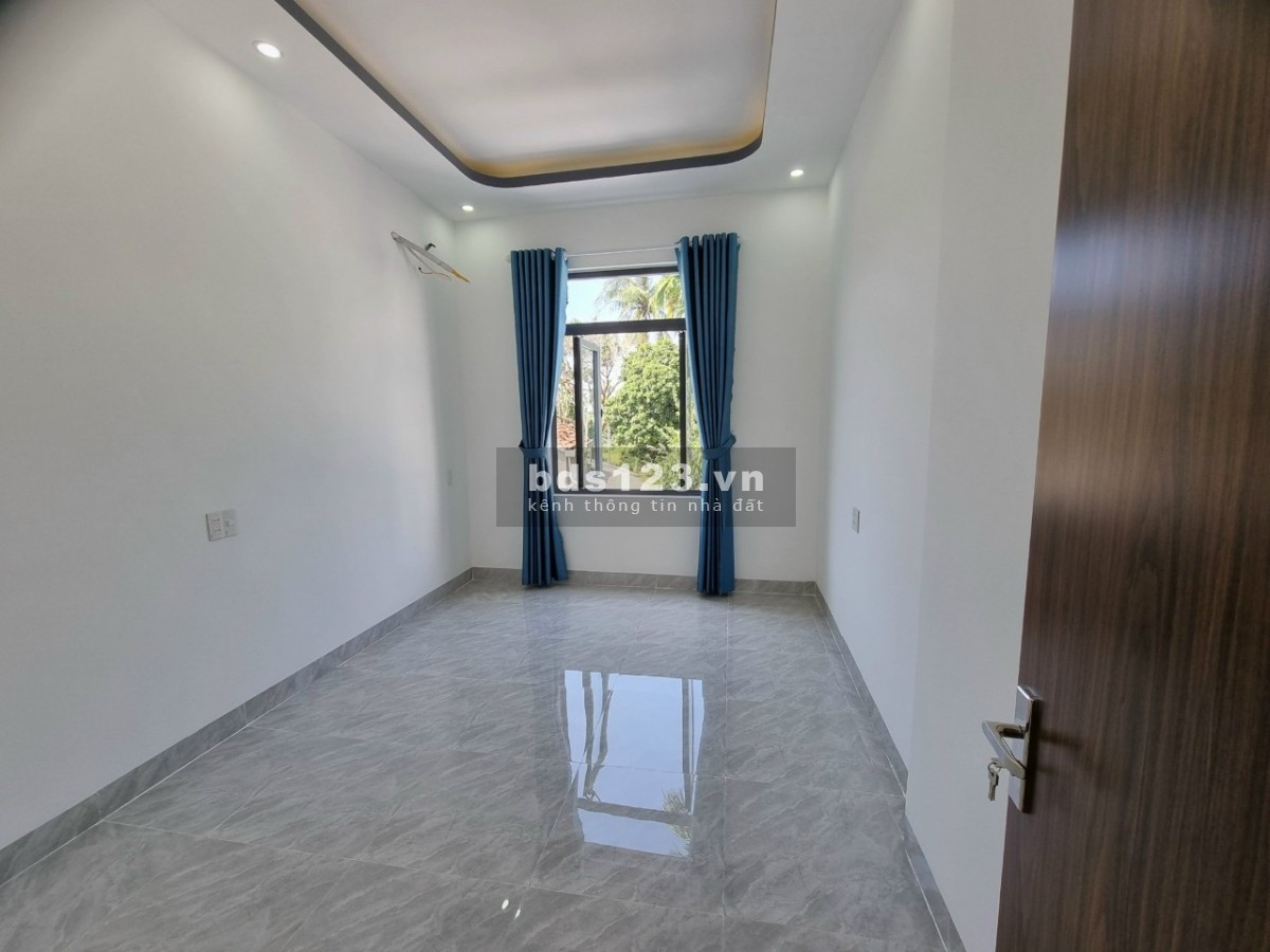 Bán nhà riêng mới đẹp, tặng full nội thất TP. Quảng Ngãi