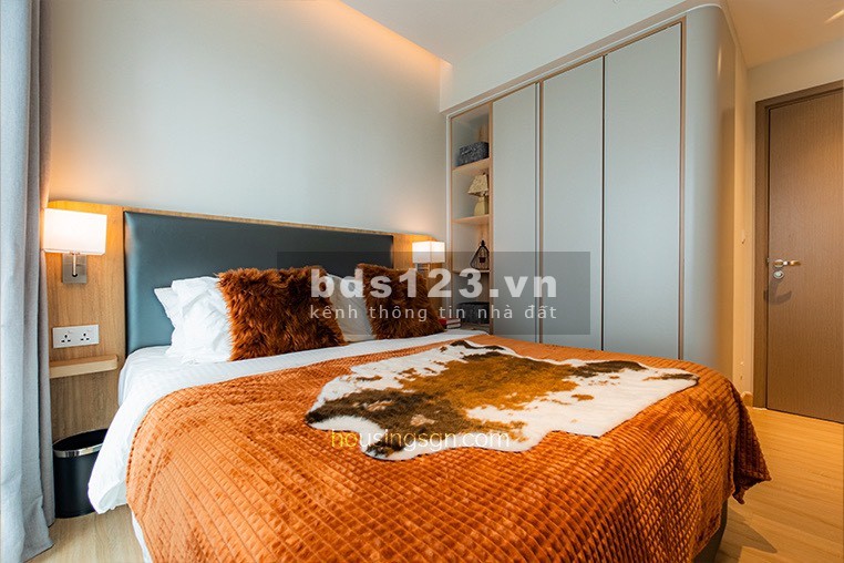Bán căn hộ mặt tiền Võ Văn Kiệt quận 1 chỉ 2 tỷ 1 căn nhận nhà ngay liên hệ chị yến ( 0365555667 )