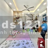 Bán nhà riêng căn góc 2 mặt tiền đường số 9 Linh Tây Thủ Đức giá rẻ
