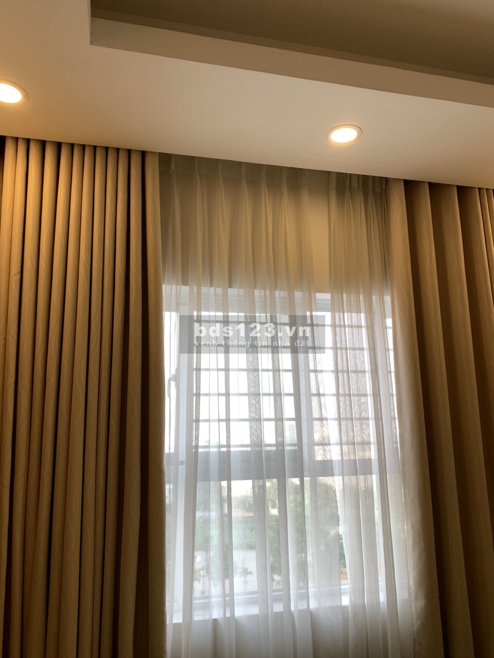 Chính chủ cho thuê căn 2PN view công viên full nội thất giá 8tr/tháng