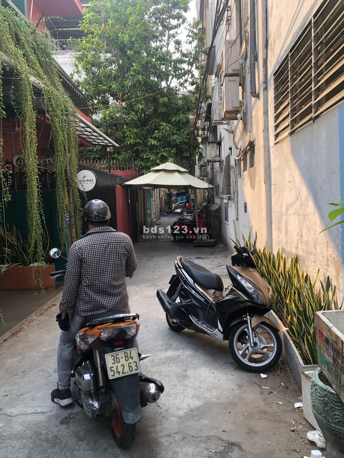 Chủ nhà cần bán gấp căn nhà ngay trung tâm quận 1, 1 trệt 4 lầu