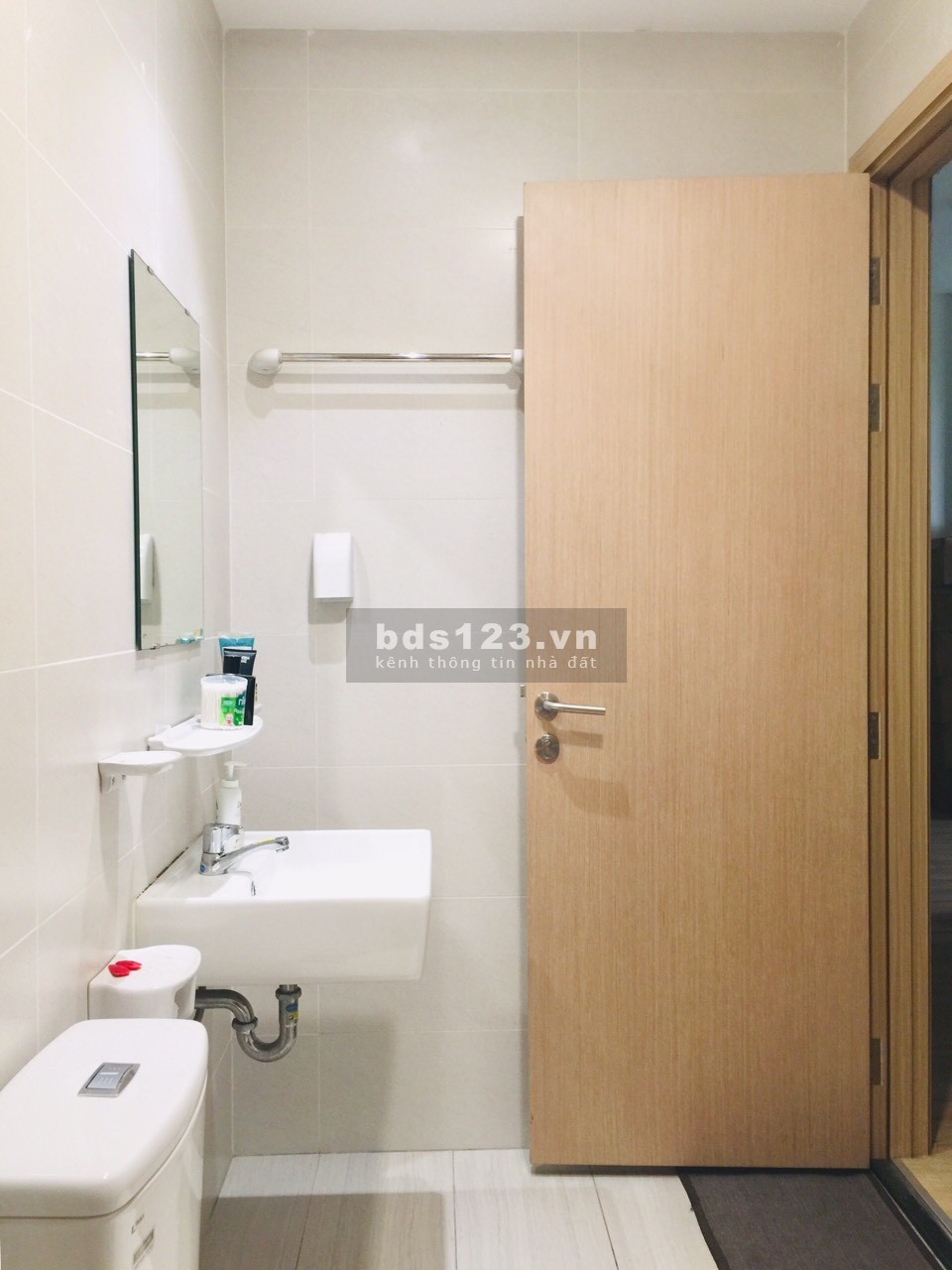 Chính chủ bán căn hộ Jamila 2pn - 70m2 view sông giá 2.8tỷ bao thuế phí, có sổ hồng, lh:0931820448
