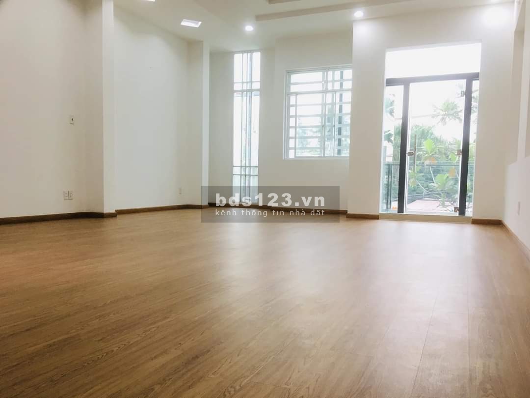 Cho thuê văn phòng sang xịn - Vị trí trung tâm - Ngại gì không thuê