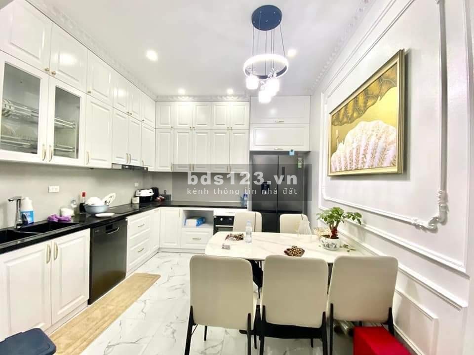 Bán nhà riêng nhỉnh 5 tỷ có ngay nhà Tô Hiệu, Hà Đông, 50M2x4T, ô tô đỗ cửa