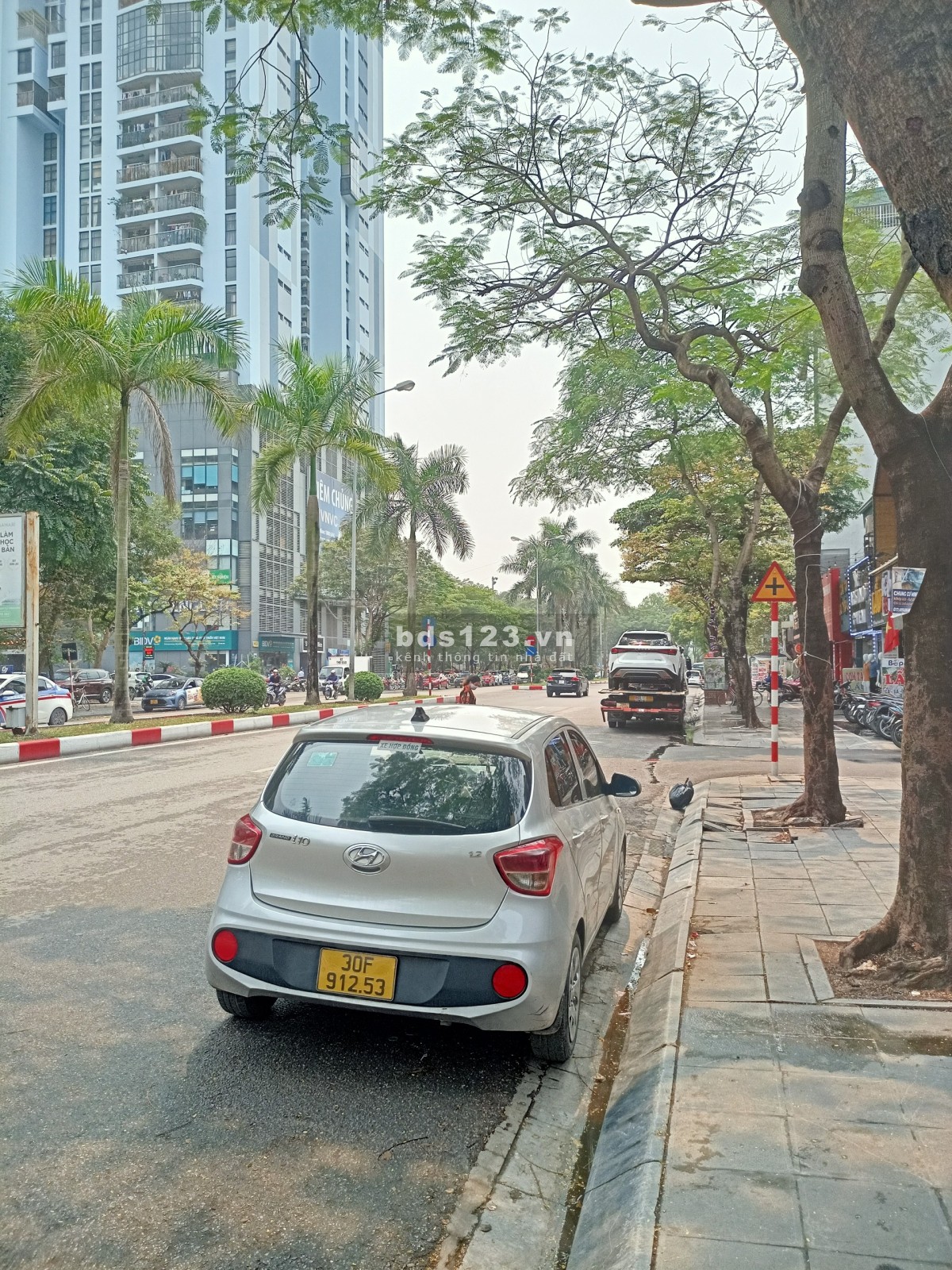Sang nhượng mặt bằng kinh doanh sầm uất trung tâm KĐT Văn Quán