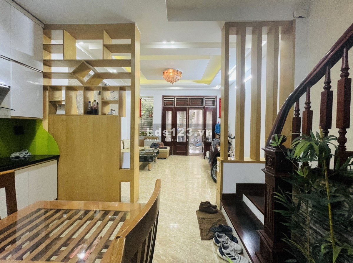 Bán nhà Kim Ngưu 46m2, 5 ngủ, NGÕ THÔNG, chỉ 4.8 Tỷ.