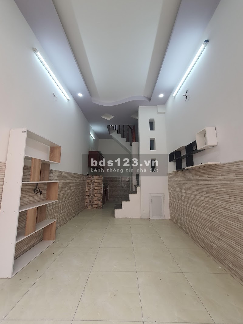 Bán nhà riêng Đường Tỉnh Lộ 10, Bình Tân, 24m2, 3 tầng, Giá rẻ